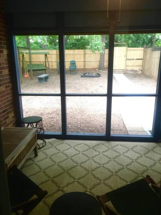 Family Friendly Downtown Home - Private Yard & Grill - Location, Location, Location! Athens Exterior foto